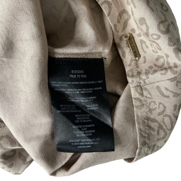 New Women’s Volcom Cha Cha Ching Leopard Print Midi Dress Size M - Picture 8 of 8